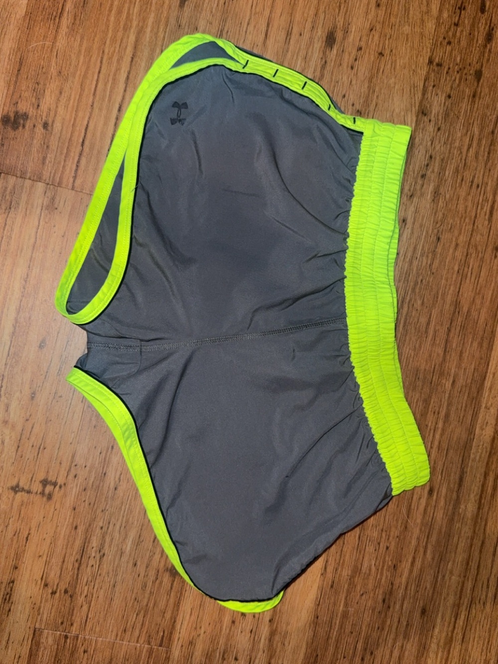 UNDER ARMOUR ACTIVE SHORTS